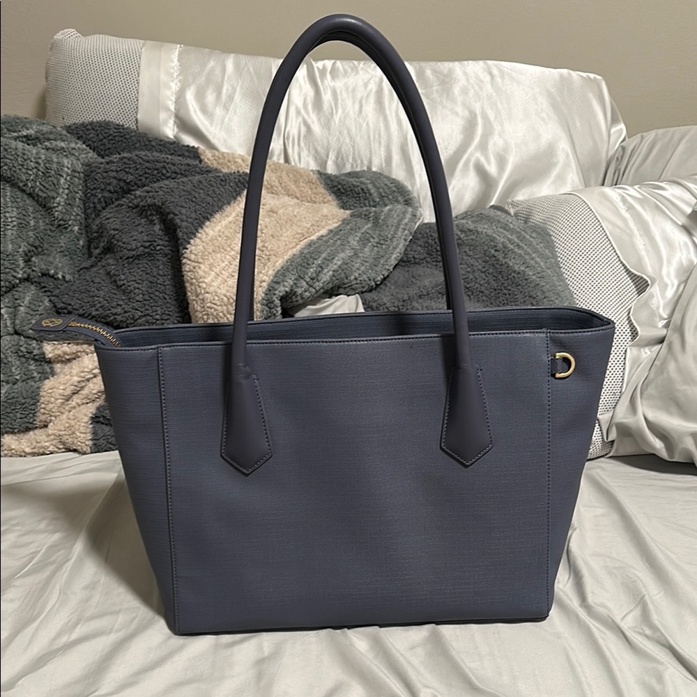 Dagne Dover legend tote